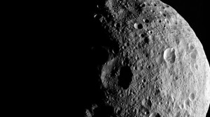 La sonda Dawn abandona la órbita del asteroide Vesta