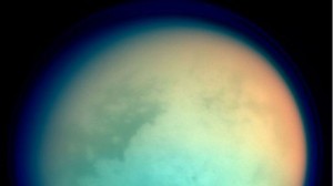 Sorprendente: Titán, la luna de Saturno, sería más antigüa que el Sistema Solar