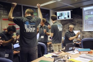 Éxito Total en el Primer Descenso sobre un Cometa!!